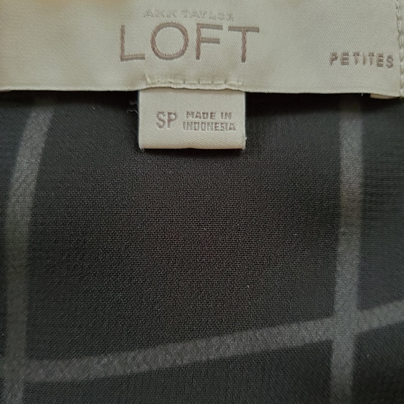 LOFT sleeveless blouse - Picture 4 of 5